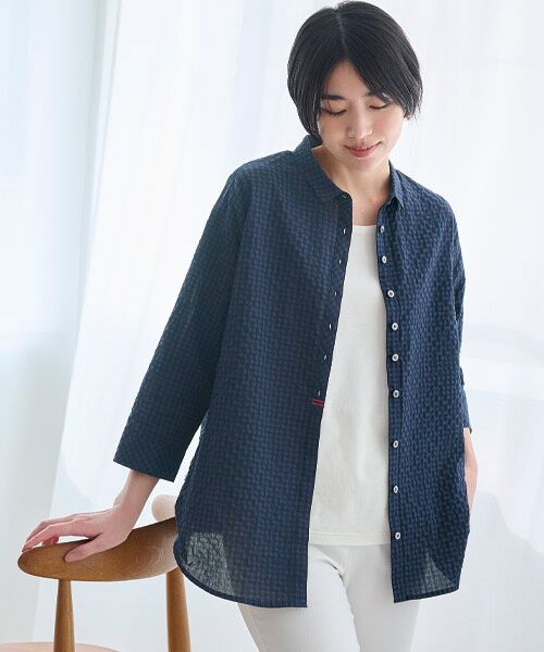 TAKASHIMAYA Style Plus / タカシマヤ スタイル・プリュ シャツ・ブラウス | 格子柄シャツジャケット（紺）