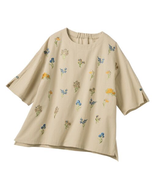 TAKASHIMAYA Style Plus / タカシマヤ スタイル・プリュ シャツ・ブラウス | 花柄刺しゅうデザインブラウス(ベージュ)