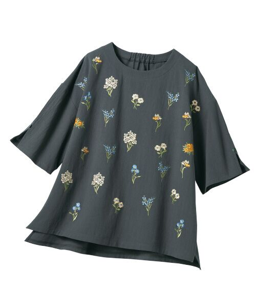 TAKASHIMAYA Style Plus / タカシマヤ スタイル・プリュ シャツ・ブラウス | 花柄刺しゅうデザインブラウス(チャコール)