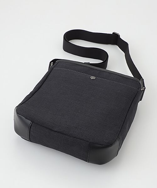 TAKEO KIKUCHI Bags ＆ Leather Goods / タケオキクチ　バッグズアンドレザーグッズ ショルダーバッグ | クエスト | 詳細4
