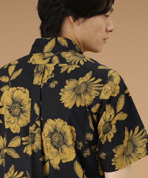TAKEO KIKUCHI / タケオキクチ Tシャツ | フラワープリント 半袖シャツ | 詳細16