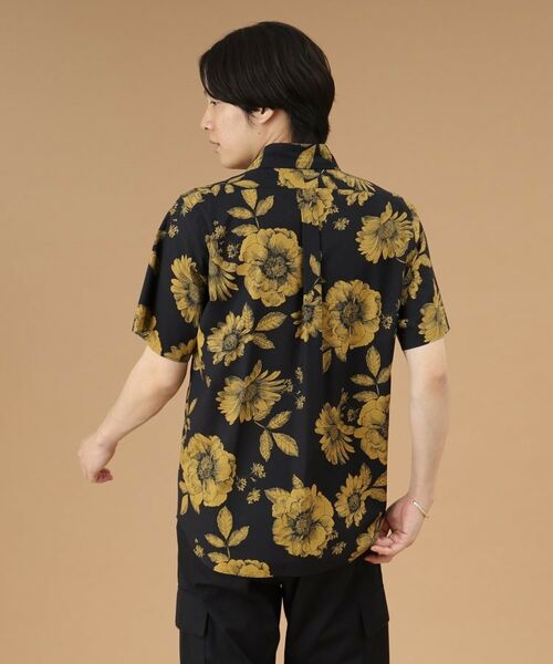 TAKEO KIKUCHI / タケオキクチ Tシャツ | フラワープリント 半袖シャツ | 詳細18