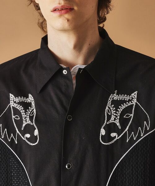 TAKEO KIKUCHI / タケオキクチ Tシャツ | 【Sサイズ~】ホース刺繍切替シャツ | 詳細9