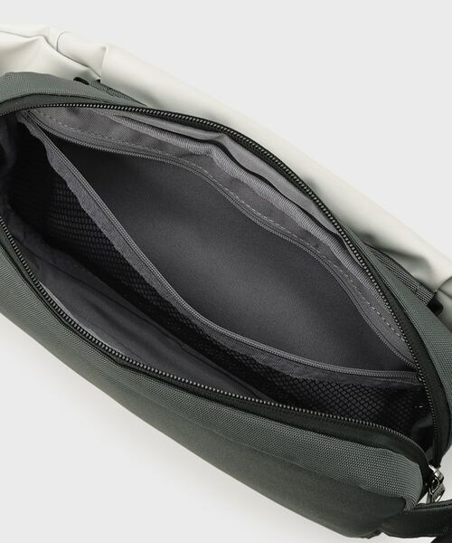 TAKEO KIKUCHI / タケオキクチ メッセンジャーバッグ・ウエストポーチ | STORAGEポケットスリングショルダーバッグ | 詳細10