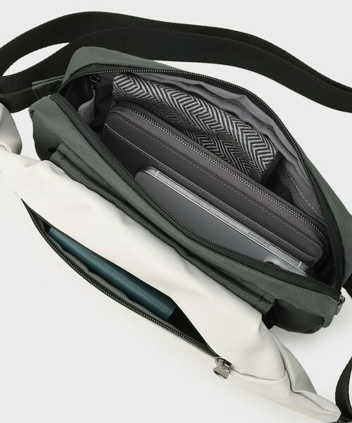 TAKEO KIKUCHI / タケオキクチ メッセンジャーバッグ・ウエストポーチ | STORAGEポケットスリングショルダーバッグ | 詳細8