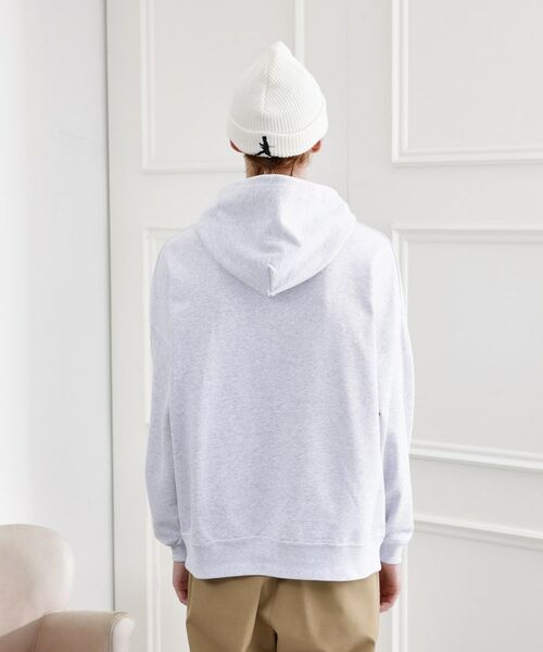 TAKEO KIKUCHI / タケオキクチ パーカー | 【LIMITED】ワンポイント刺繍スウェットパーカー | 詳細3