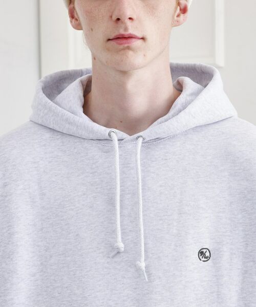 TAKEO KIKUCHI / タケオキクチ パーカー | 【LIMITED】ワンポイント刺繍スウェットパーカー | 詳細4