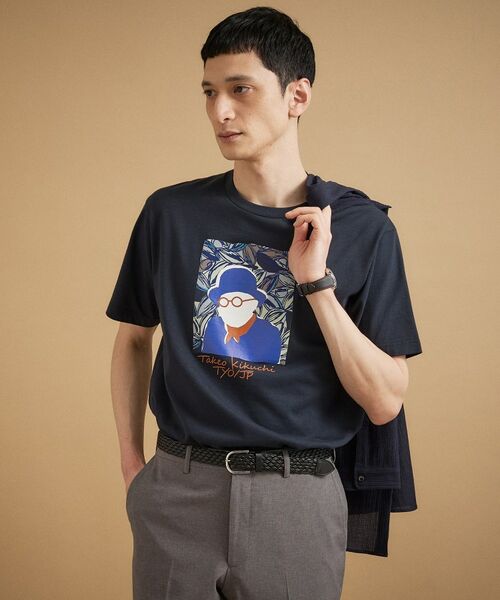 TAKEO KIKUCHI / タケオキクチ Tシャツ | カカオ柄スクエアプリント 天竺Tシャツ（ネイビー(094)）