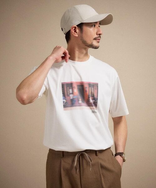 TAKEO KIKUCHI / タケオキクチ Tシャツ | マラケシュ フォト Tシャツ（ホワイト(501)）