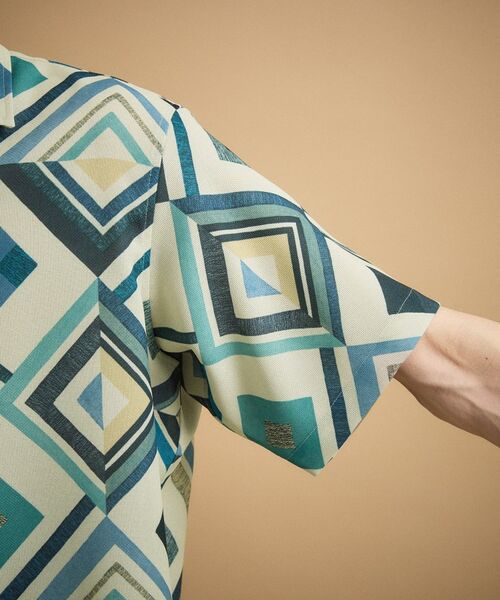 TAKEO KIKUCHI / タケオキクチ シャツ・ブラウス | 【吸汗速乾】タイル柄プリント 半袖シャツ | 詳細14