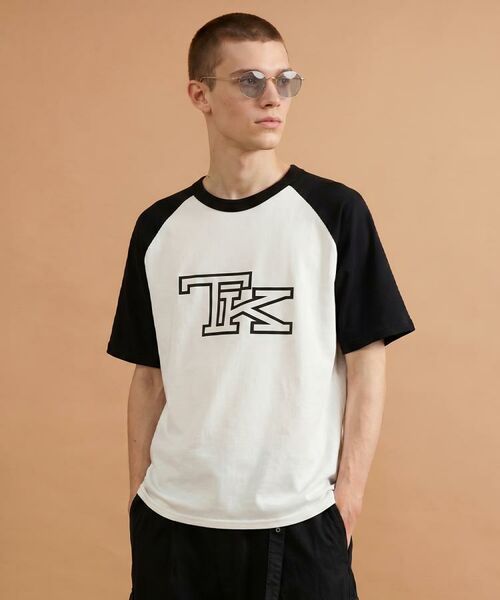 TAKEO KIKUCHI / タケオキクチ Tシャツ | カレッジ風TKラグラン配色ミニ裏毛T（ブラック(519)）