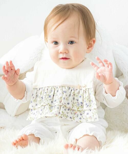 Tartine et Chocolat / タルティーヌ エ ショコラ その他雑貨 | 【お揃い】すみれ花プリントフリルスタイベビー | 詳細1