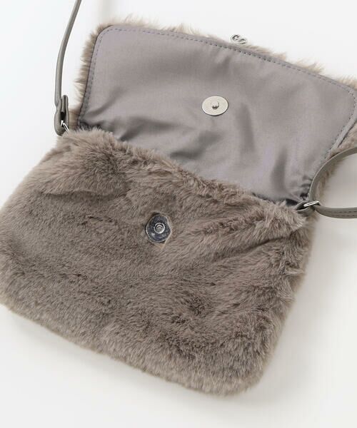 Tartine et Chocolat / タルティーヌ エ ショコラ ショルダーバッグ | ベルベットリボン付きファーポシェット | 詳細5