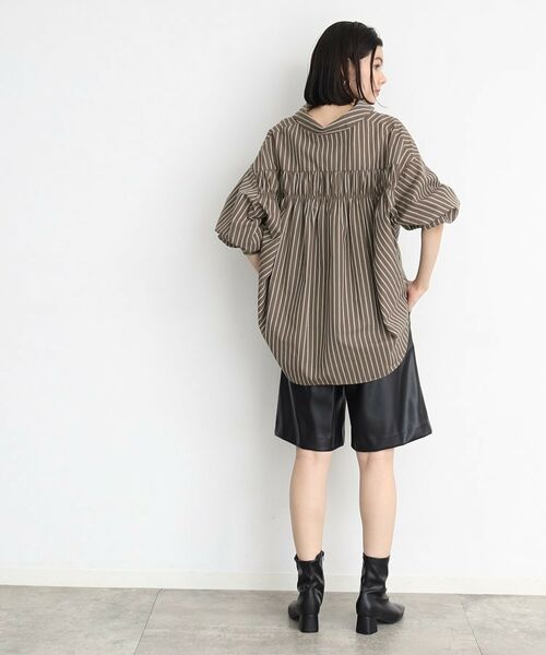 THE SHOP TK / ザ ショップ ティーケー シャツ・ブラウス | 【魅せる体形カバー服】バックシャーリングシャツ/洗える | 詳細17