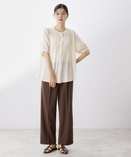 THE SHOP TK / ザ ショップ ティーケー シャツ・ブラウス | 【インしなくも決まる】サテンギャザー5分袖ブラウス | 詳細3