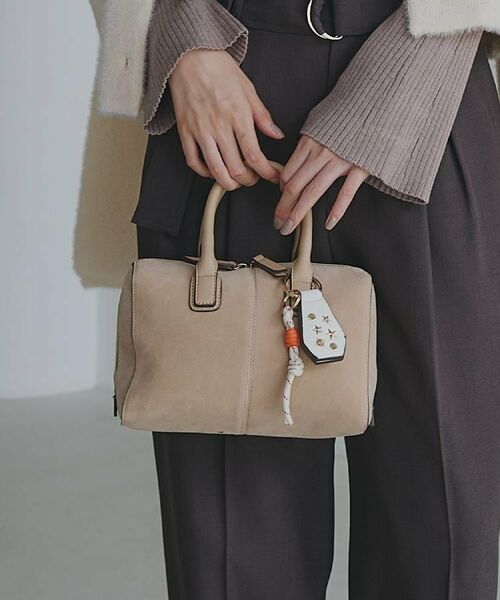 THE SHOP TK / ザ ショップ ティーケー ボストンバッグ | チャーム付きスエードミニボストンバッグ | 詳細1