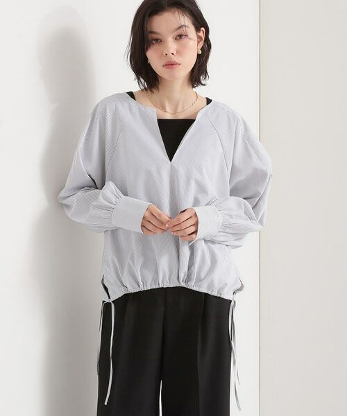 THE SHOP TK / ザ ショップ ティーケー シャツ・ブラウス | キーネックストライプドロストシャツブラウス（オフホワイト(303)）