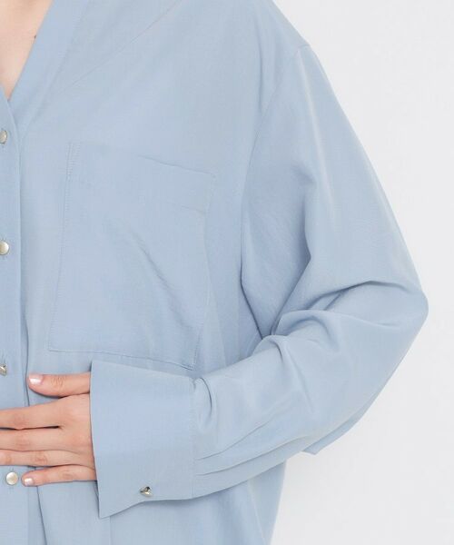 THE SHOP TK / ザ ショップ ティーケー シャツ・ブラウス | 【刻みネックですっきり見え】Wポケット金ボタンシャツ | 詳細26