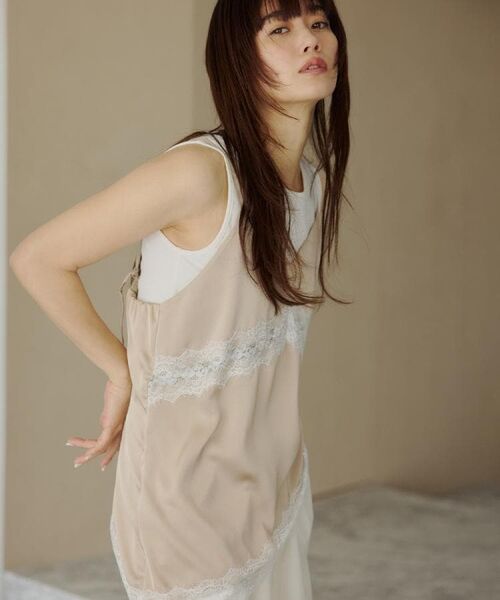 THE SHOP TK / ザ ショップ ティーケー キャミソール・チューブトップ | アシンメトリーサテンレースキャミ | 詳細1
