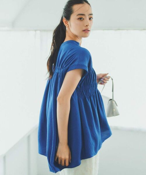 THE SHOP TK / ザ ショップ ティーケー シャツ・ブラウス | 【夏に嬉しい機能つき】ひんやりさらさら シャーリングデザインブラウス | 詳細1