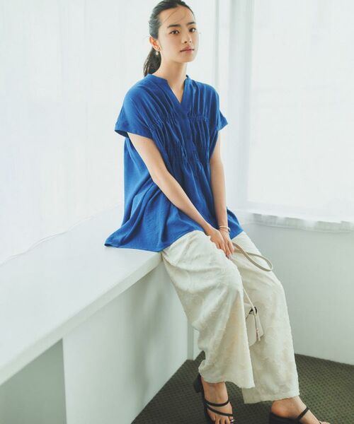 THE SHOP TK / ザ ショップ ティーケー シャツ・ブラウス | 【夏に嬉しい機能つき】ひんやりさらさら シャーリングデザインブラウス | 詳細3