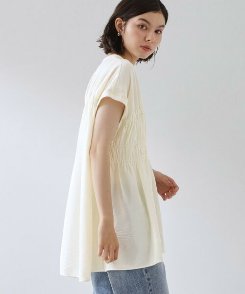 THE SHOP TK / ザ ショップ ティーケー シャツ・ブラウス | 【夏に嬉しい機能つき】ひんやりさらさら シャーリングデザインブラウス | 詳細5