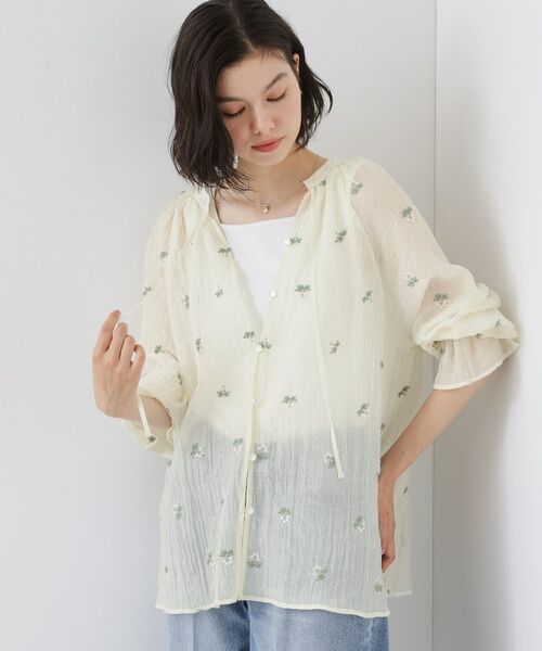 THE SHOP TK / ザ ショップ ティーケー シャツ・ブラウス | 華やぎを添える 花柄刺繍ブラウス | 詳細4