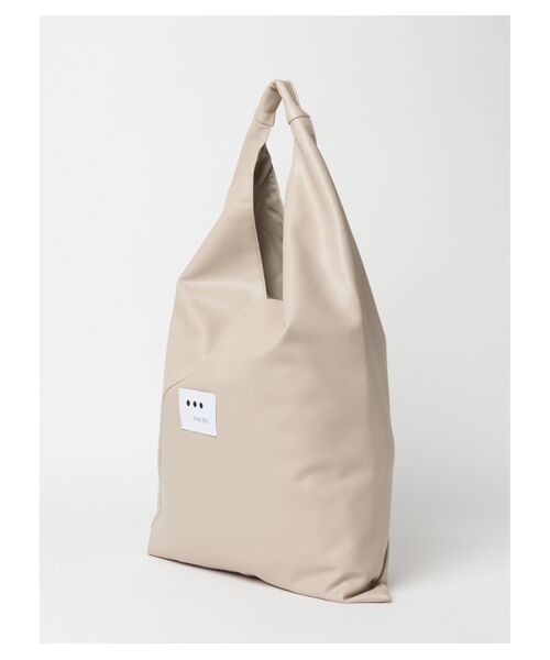 three dots / スリードッツ ショルダーバッグ | Eco leather bag triangle | 詳細1