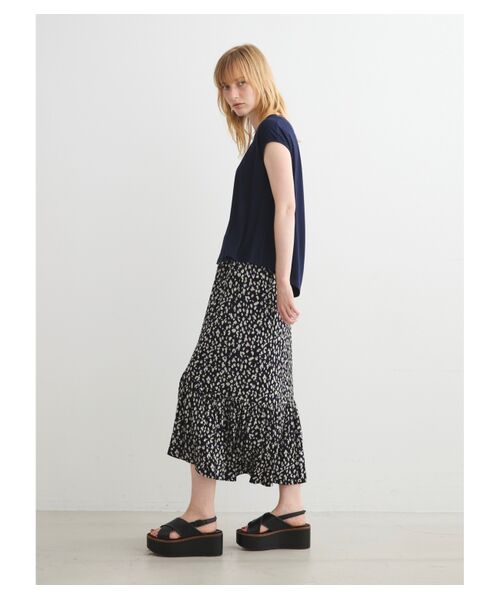 three dots / スリードッツ スカート | Travel line midi skirt | 詳細9