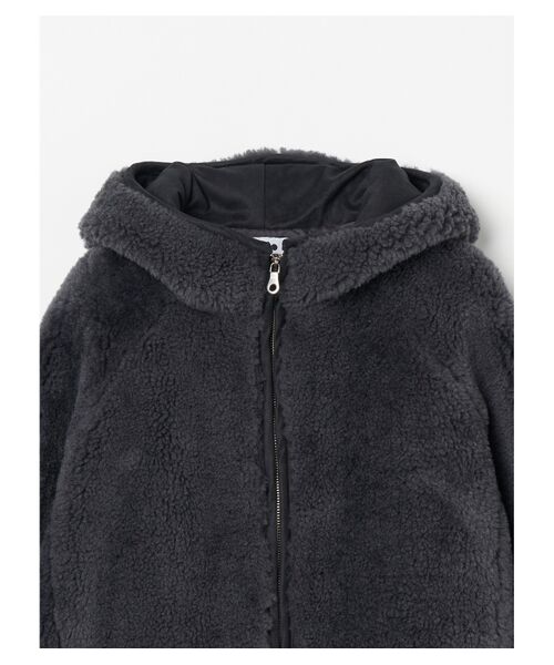 three dots / スリードッツ その他アウター | Men's upcycled eco fur hoodie blouson | 詳細2