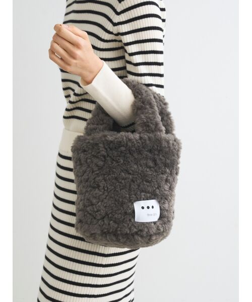 three dots / スリードッツ ショルダーバッグ | Upcycled eco fur tote bag | 詳細6