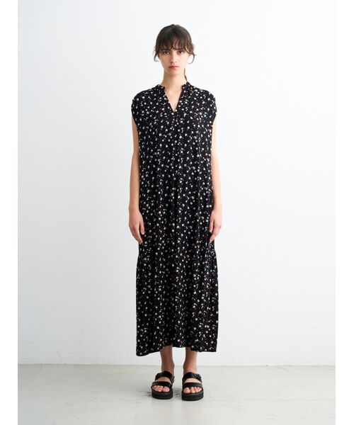 three dots / スリードッツ ドレス | Travel line dress | 詳細10