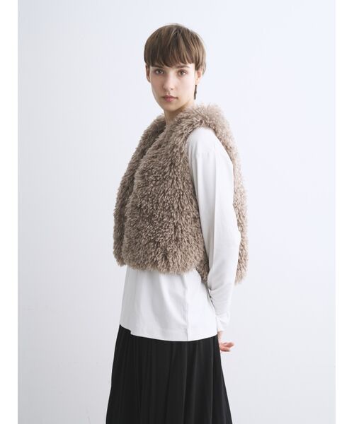 three dots / スリードッツ その他アウター | Wavy fur short gilet | 詳細18