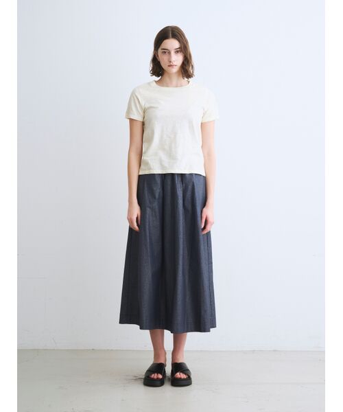 three dots / スリードッツ スカート | Glossy twill skirt | 詳細9