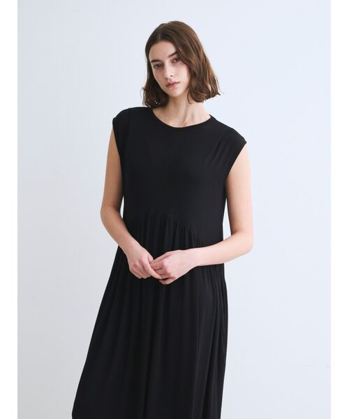 three dots / スリードッツ ドレス | Travel line high low dress | 詳細8