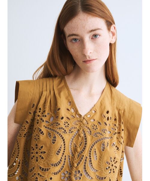 three dots / スリードッツ その他トップス | Tropical lace tops | 詳細8