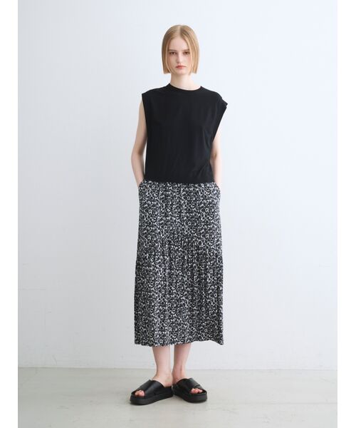 three dots / スリードッツ スカート | Travel line high low skirt | 詳細9