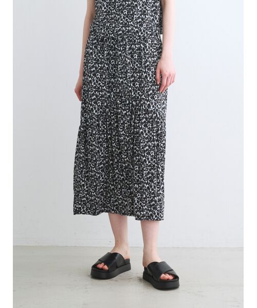 three dots / スリードッツ スカート | Travel line high low skirt | 詳細6