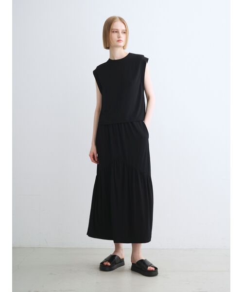 three dots / スリードッツ スカート | Travel line high low skirt | 詳細10