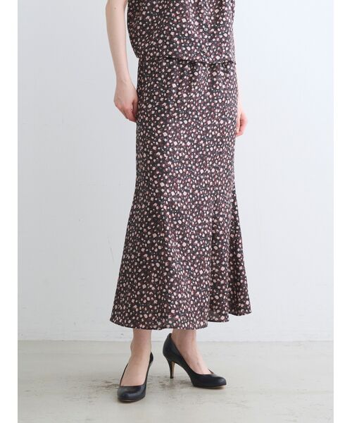 three dots / スリードッツ スカート | Silky twill nallow skirt | 詳細6