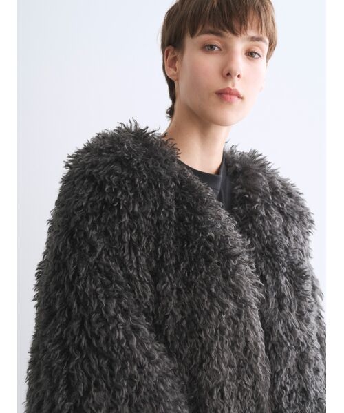 three dots / スリードッツ その他アウター | Wavy fur half sleeve jacket | 詳細7