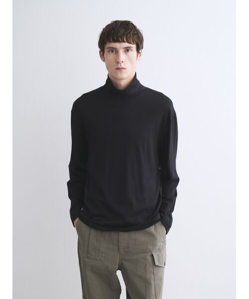 スーピマコットンとウールのブレンド糸を使用した、シルクの様なつやとしなやかな風合いが特徴のコットンウールシリーズ