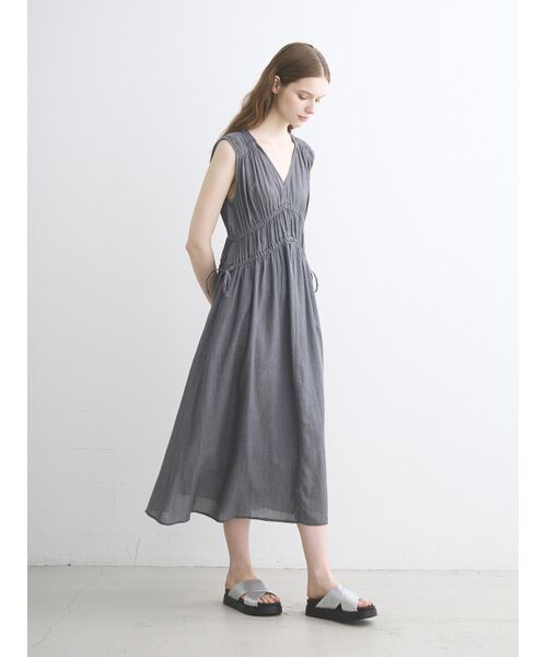 three dots / スリードッツ ドレス | Air denim gather dress | 詳細8