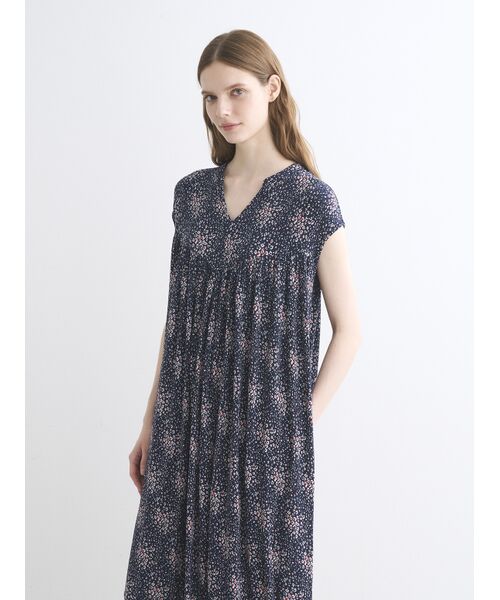 three dots / スリードッツ ドレス | Travel line dress | 詳細10