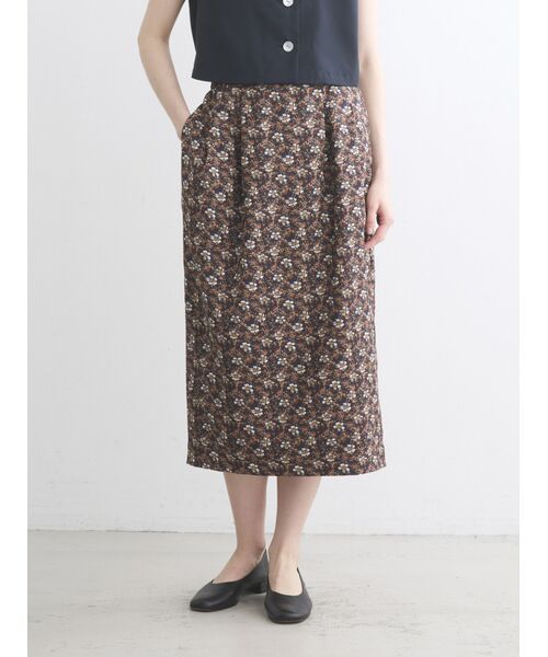 three dots / スリードッツ スカート | Glossy twill skirt | 詳細9