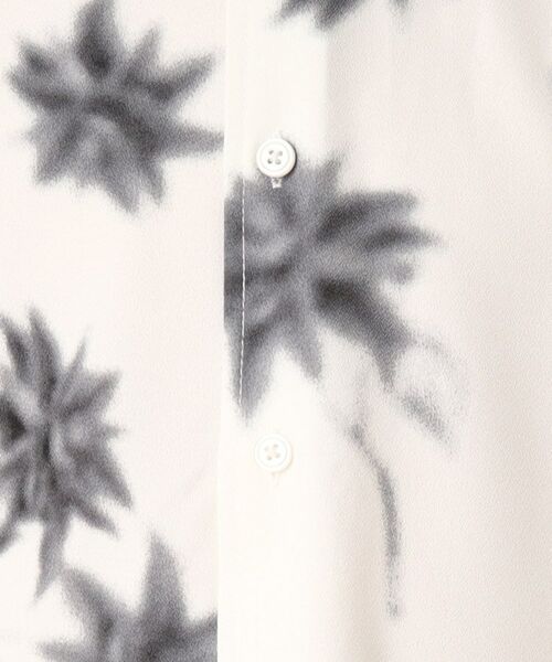 tk.TAKEO KIKUCHI / ティーケー タケオキクチ Tシャツ | フラワーパターン半袖シャツ | 詳細13
