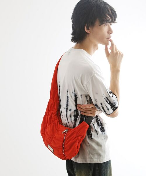 tk.TAKEO KIKUCHI / ティーケー タケオキクチ ショルダーバッグ | 【パフィーシリーズ】ロータスショルダーバッグ | 詳細1