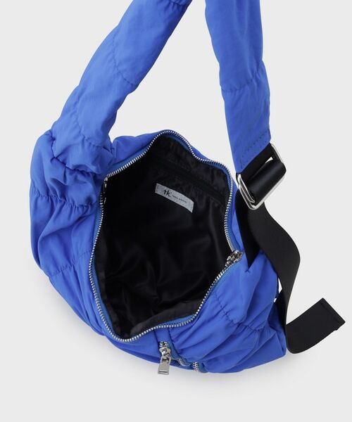 tk.TAKEO KIKUCHI / ティーケー タケオキクチ ショルダーバッグ | 【パフィーシリーズ】ロータスショルダーバッグ | 詳細24