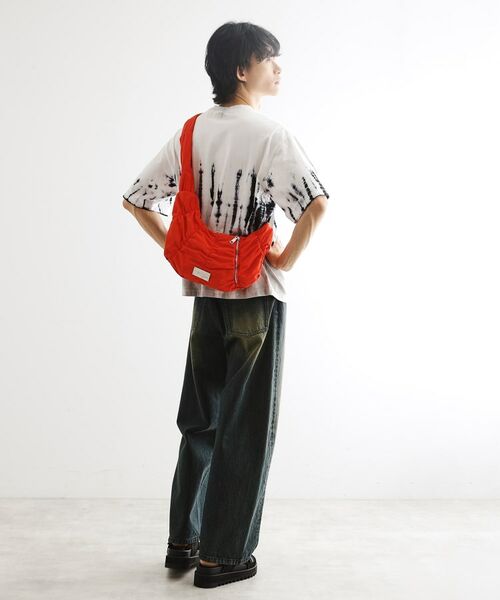 tk.TAKEO KIKUCHI / ティーケー タケオキクチ ショルダーバッグ | 【パフィーシリーズ】ロータスショルダーバッグ | 詳細3