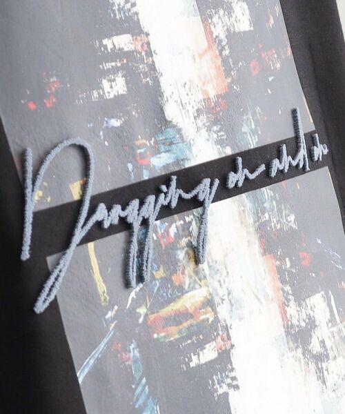 tk.TAKEO KIKUCHI / ティーケー タケオキクチ Tシャツ | アーバングラフィックブラシ刺繍Tシャツ | 詳細11